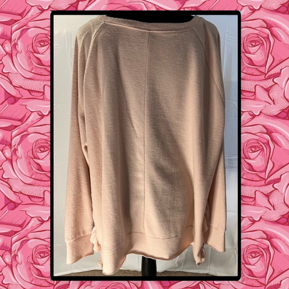 Boutique Light Pink Sweater with Ruffle Side Splits 2X - Picture 3 of 7